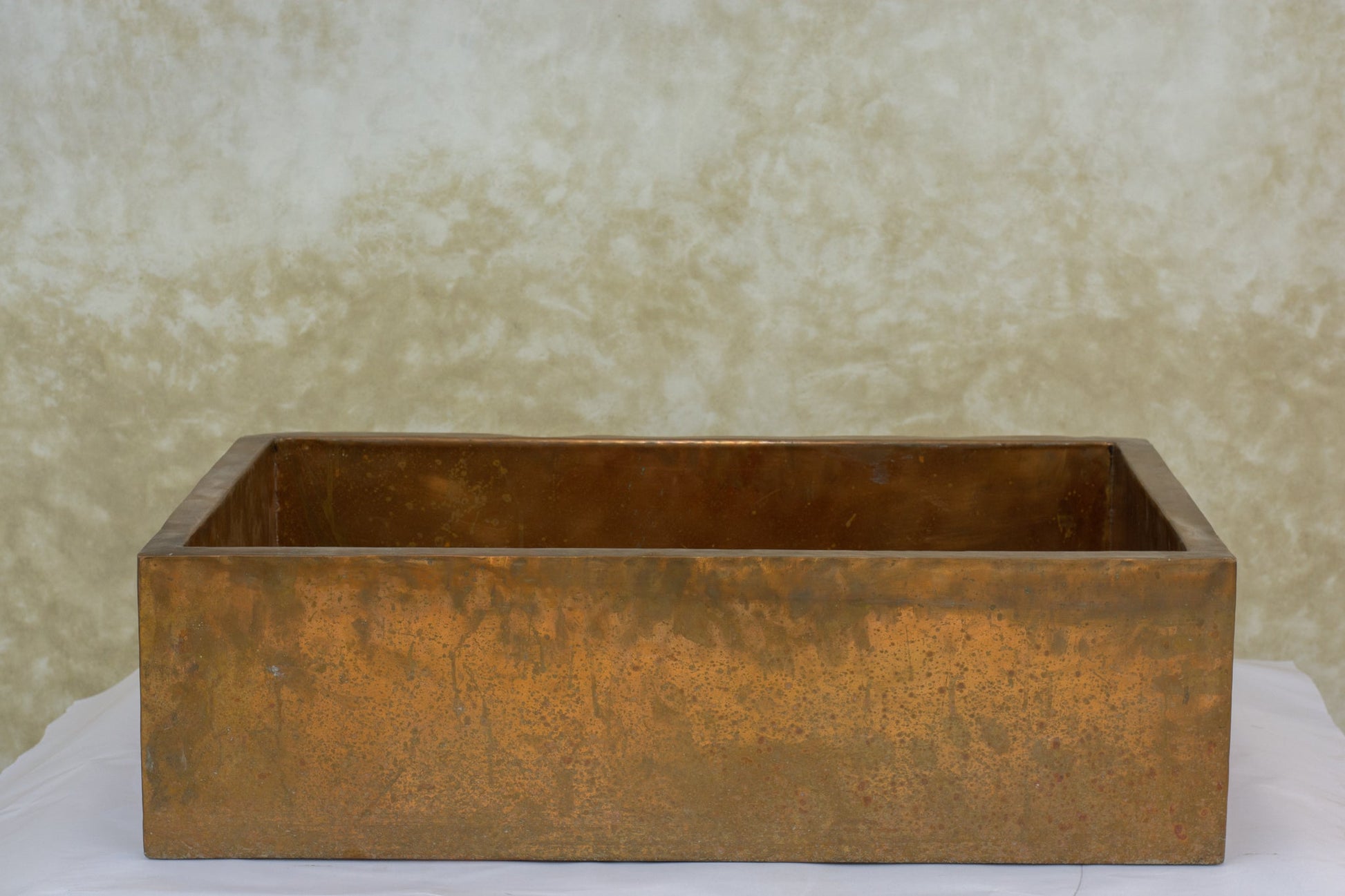 33" Antique Copper Farmhouse Apron Sink, Single Bowl - Insideast