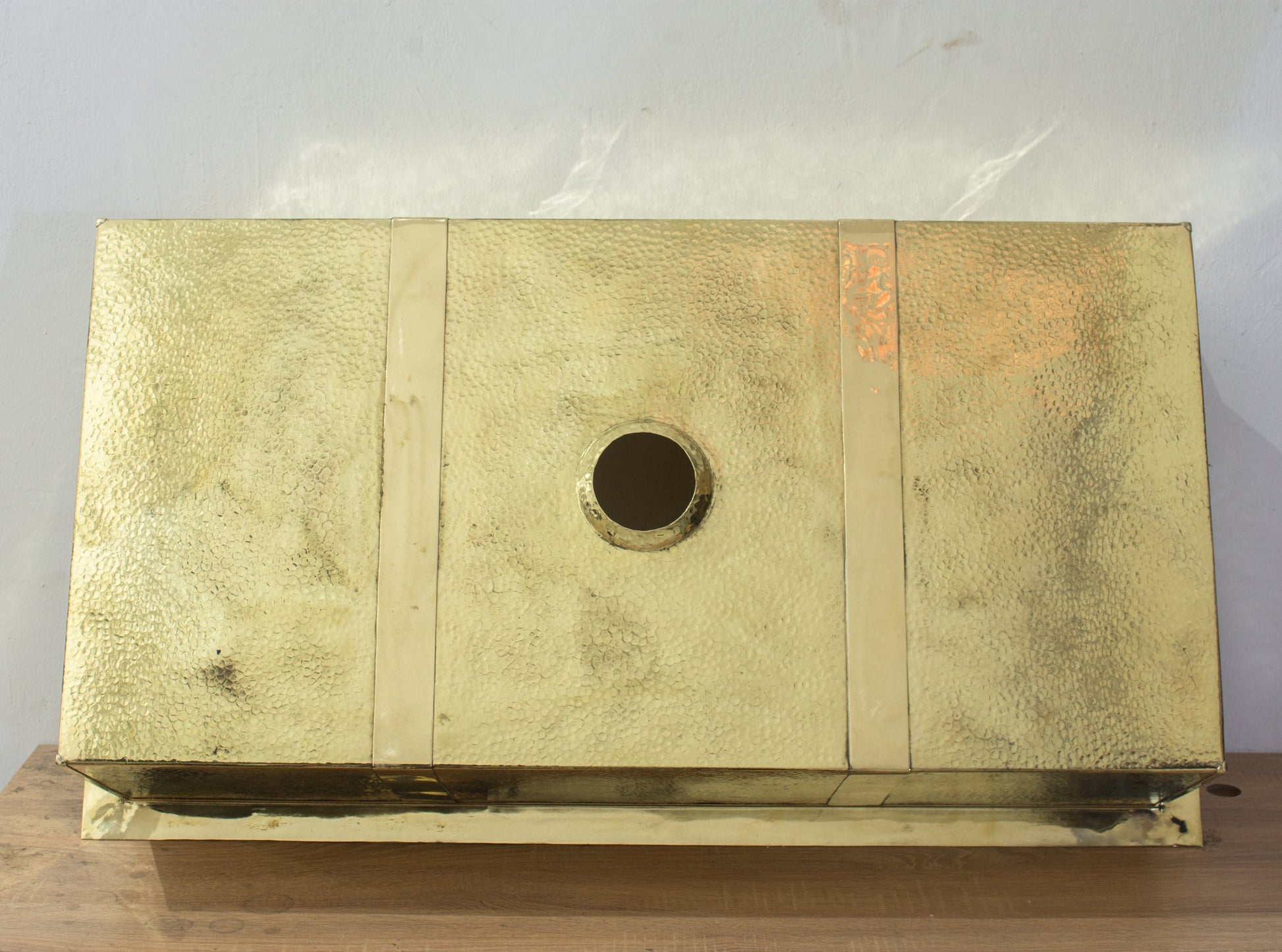 40" Hammered Unlacquered Brass Farmhouse Sink, Customizable Solid Brass Undermount Kitchen Sink, Single Basin Farmhouse Sink - Insideast