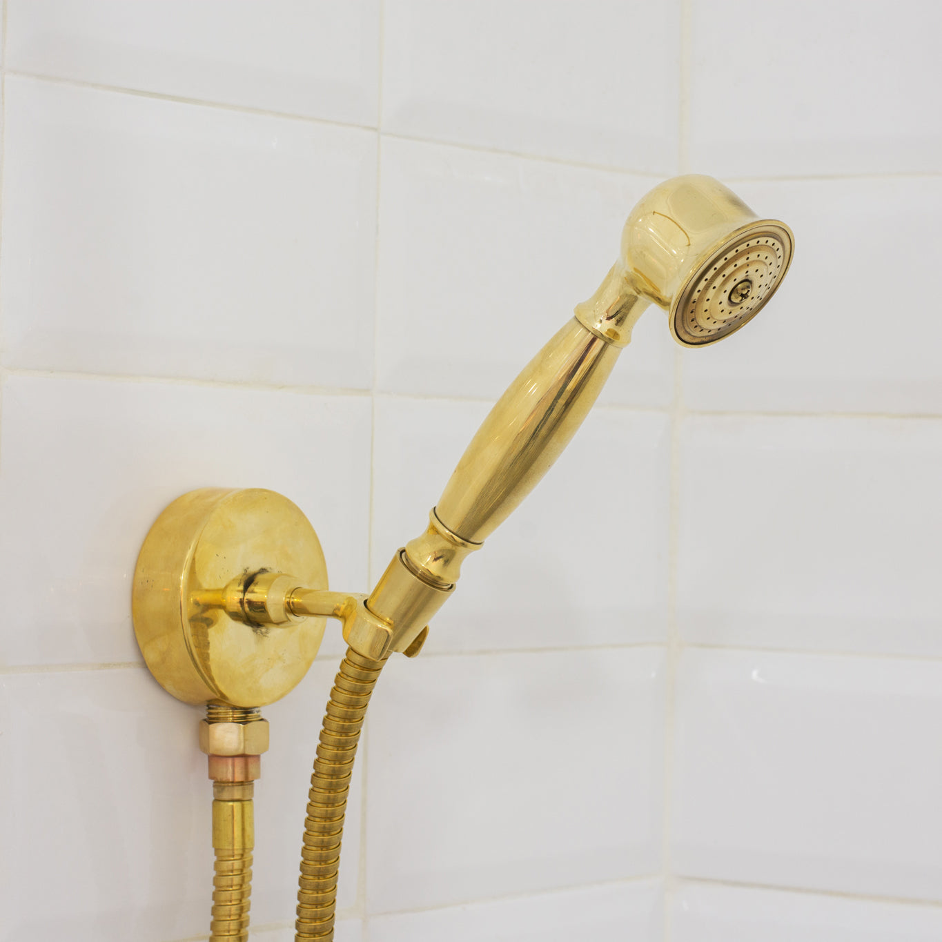 Ducha de latón sin lacar con dos salidas, sistema de ducha de techo, ducha de mano, cabezal de ducha de techo y ducha de mano. 