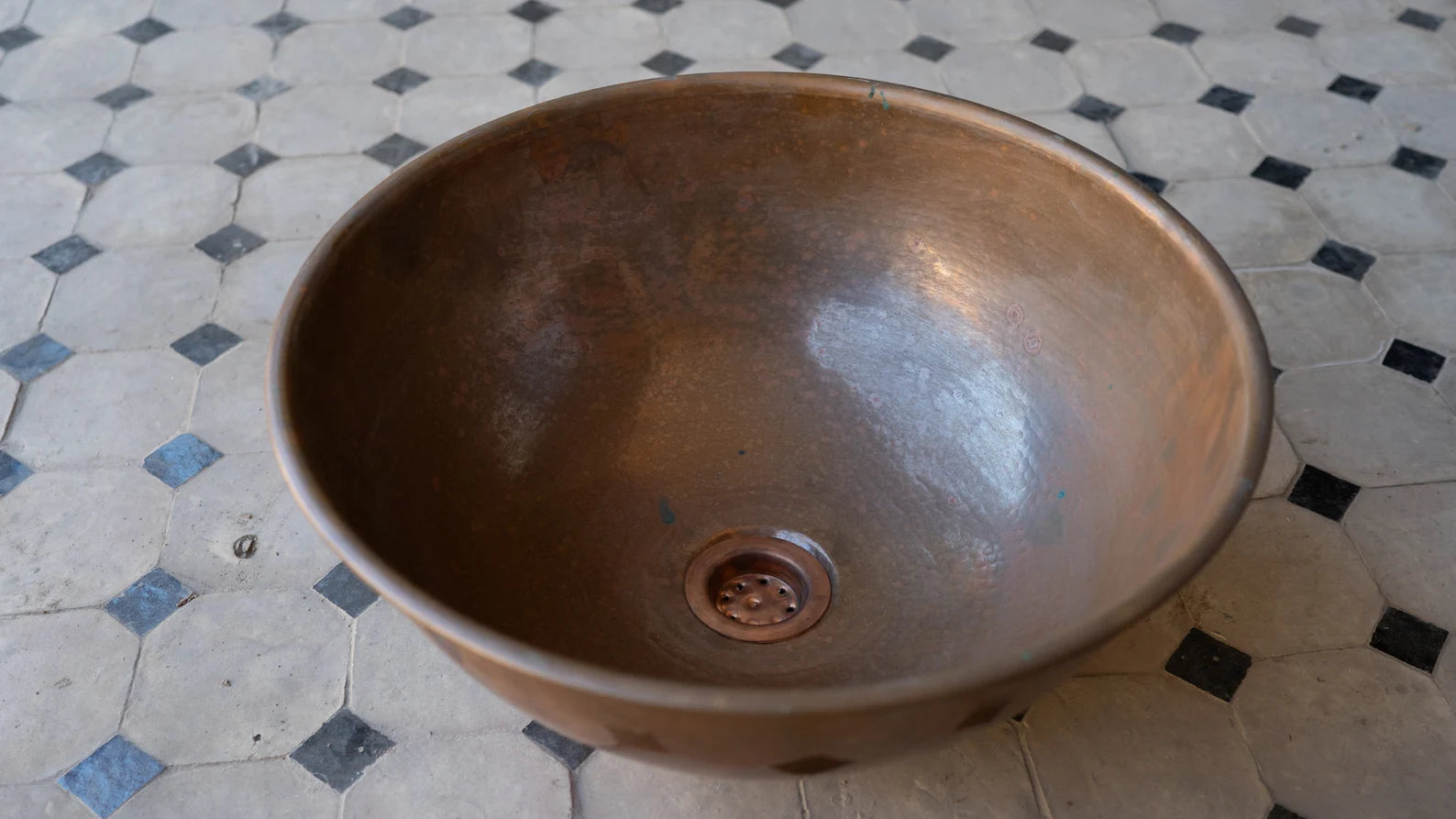 Copper Vessel Sink Basin Solid Bathroom Vessel Vanity, Light Hammered