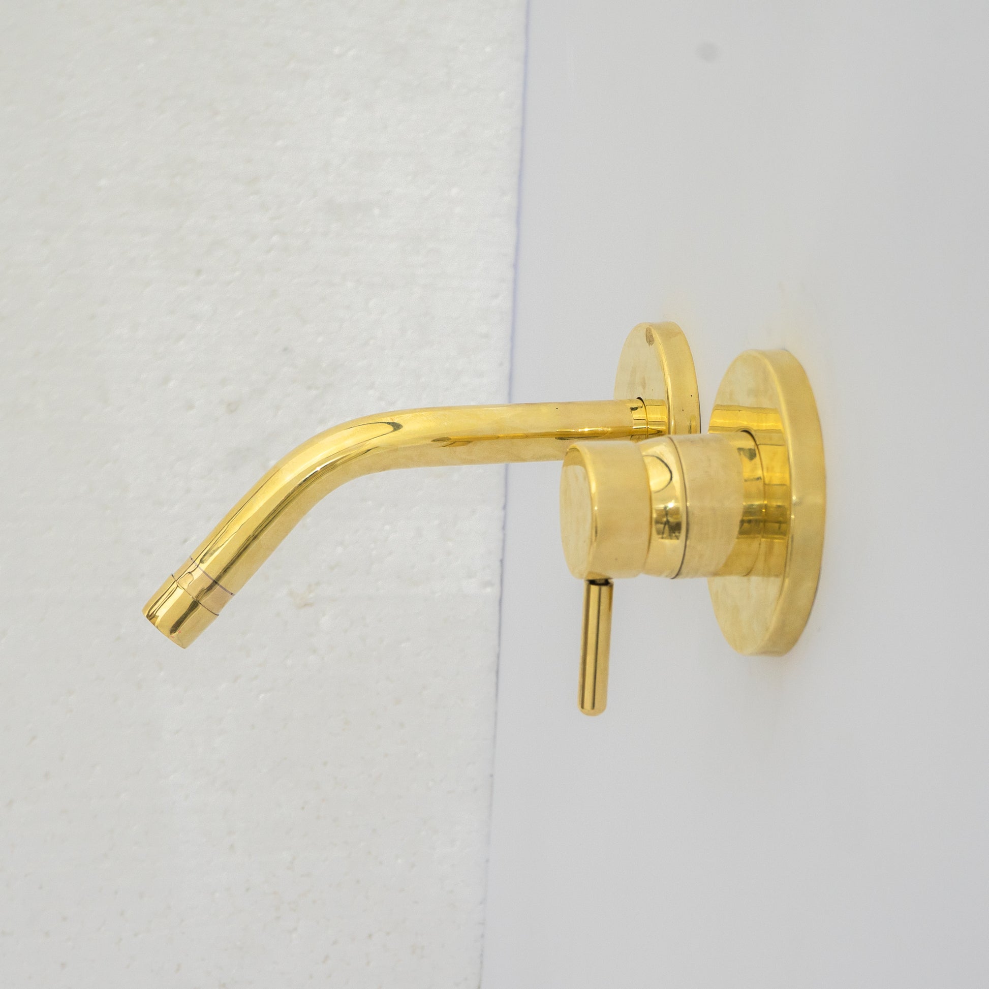 Heritage - Unlacquered Brass Bath Wall Mount Faucet