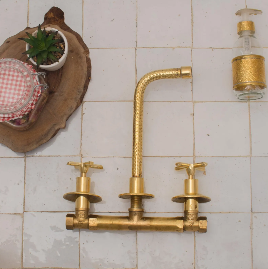 Heritage - Unlacquered Brass 3 Holes Bath Wall Mount Faucet