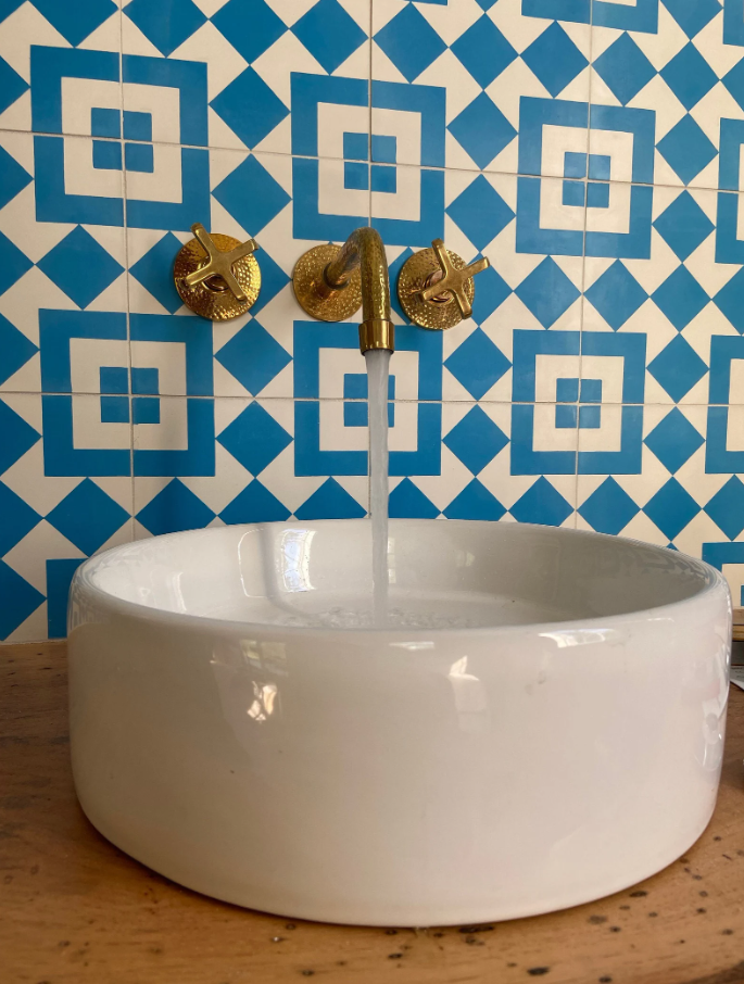 Heritage - Unlacquered Brass 3 Holes Bath Wall Mount Faucet