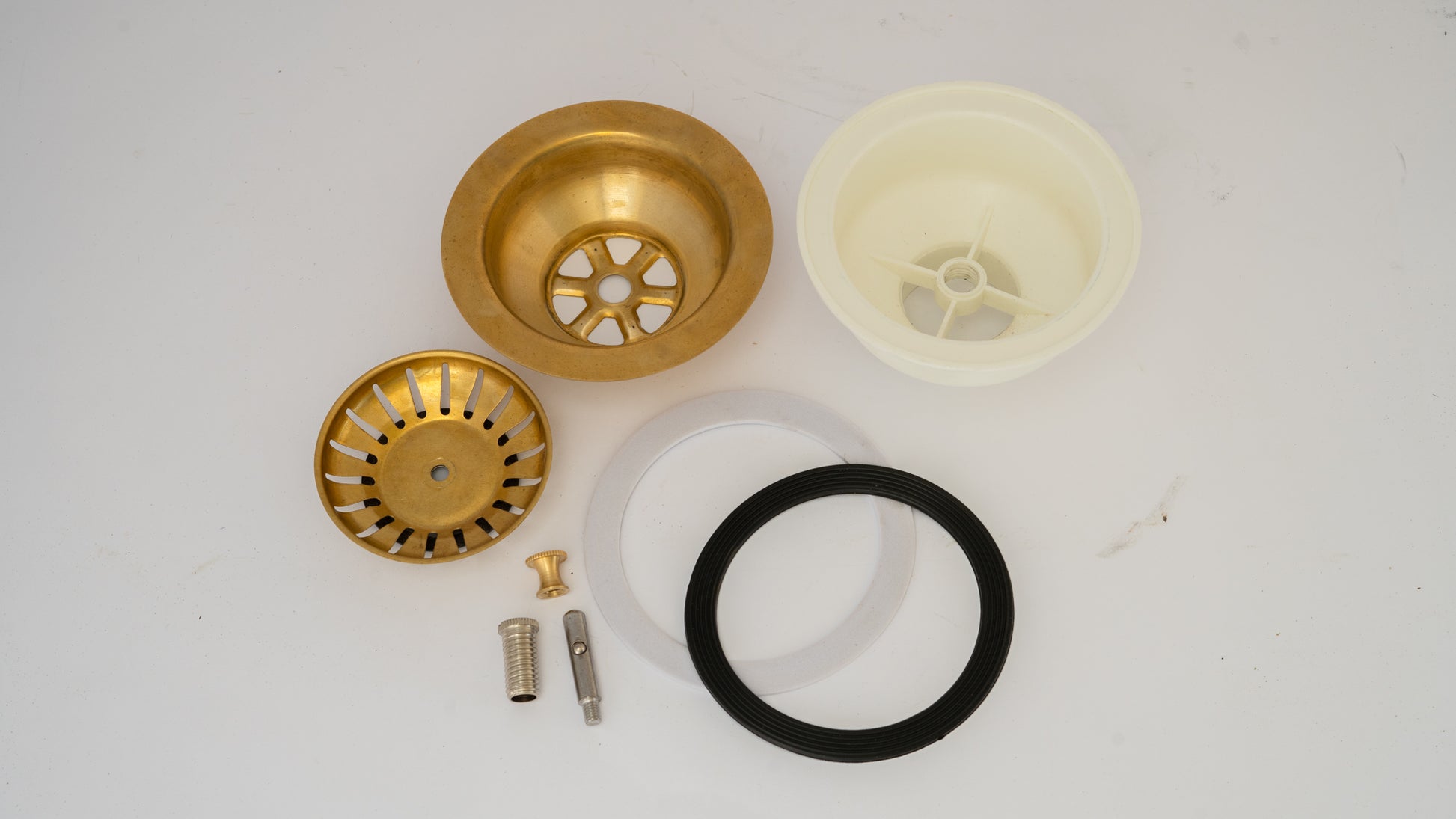 Heritage - Unlacquered Brass Sink Strainer