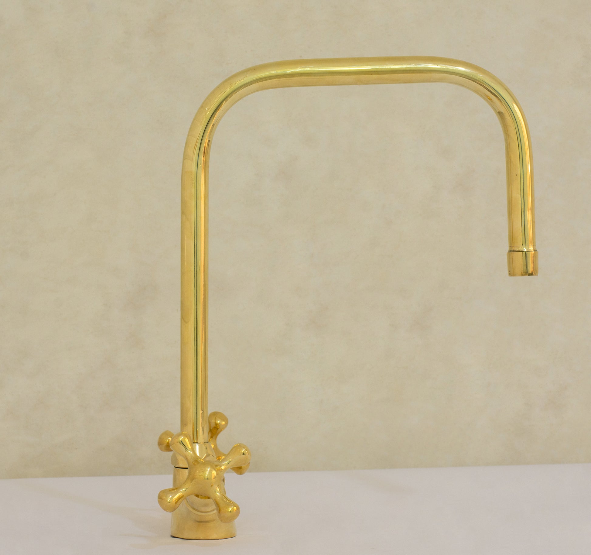 Single Hole Bathroom Faucet – Antique Brass Bathroom Faucet