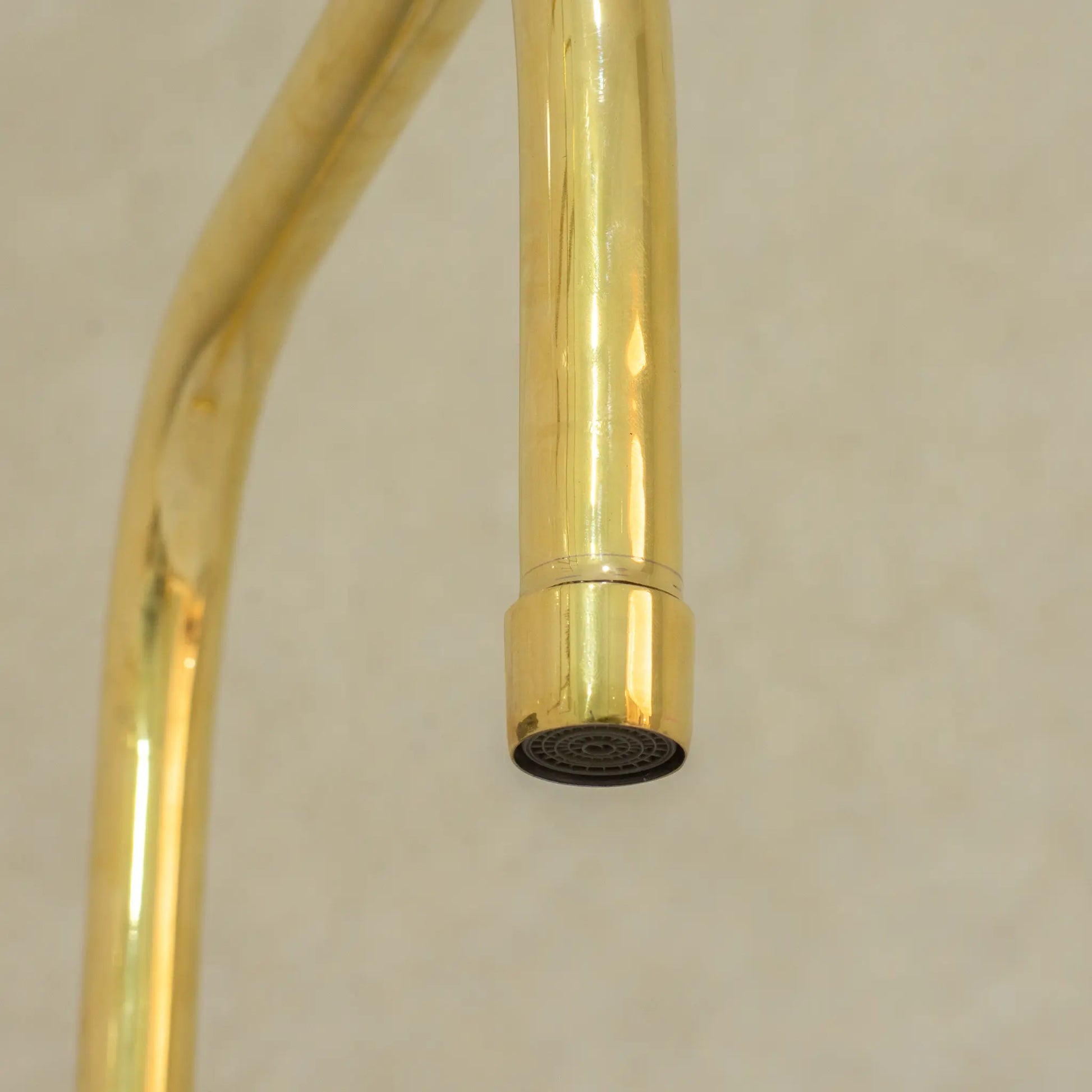 Single Hole Bathroom Faucet – Antique Brass Bathroom Faucet