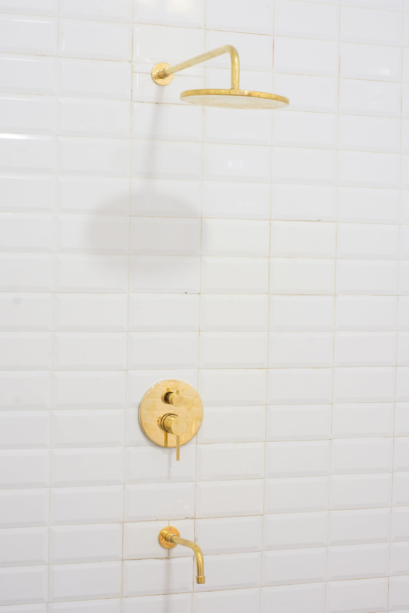 Built-in 2 outlet Brass Shower System - Head Shower System With Tub Filler