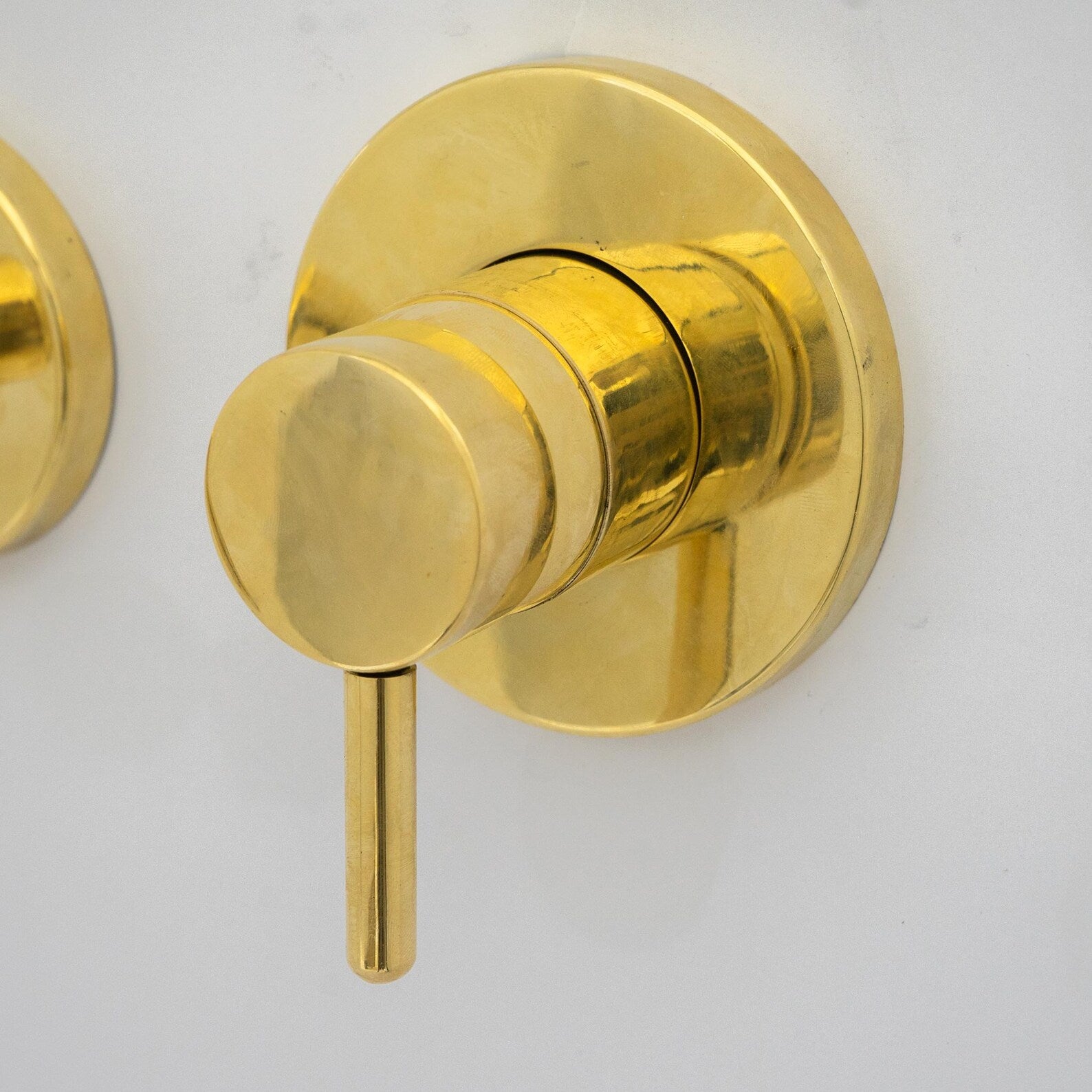 Single Handle Unlacquered Brass Wall Faucet Hot And Cold Water, Concealed Mixer Tap