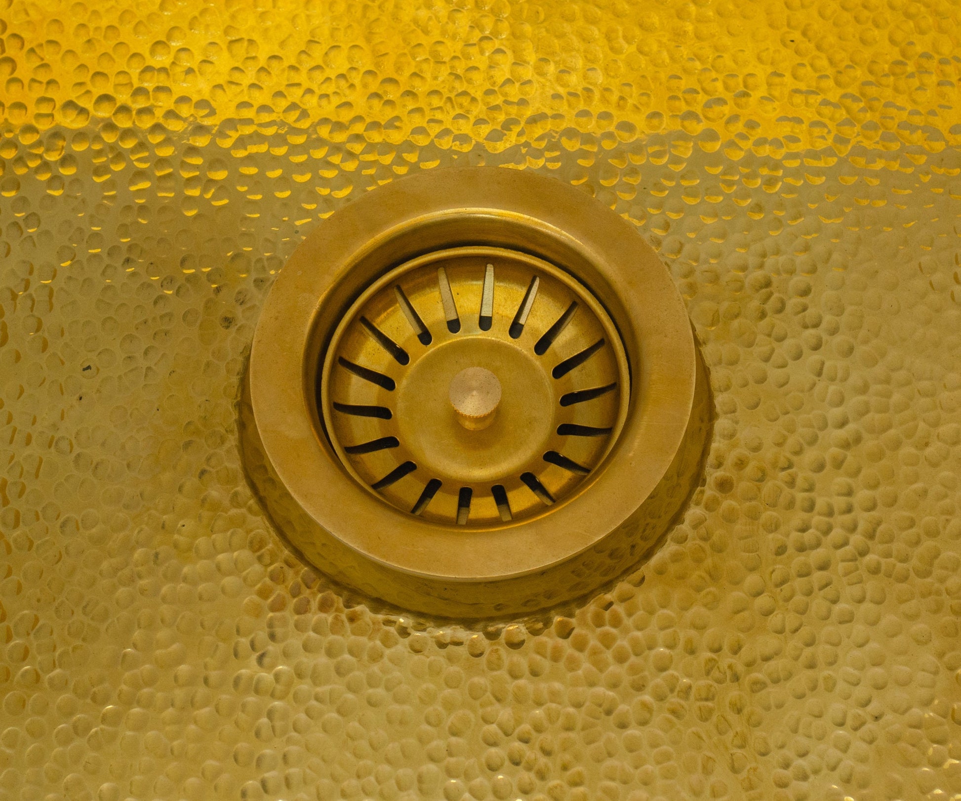 Experience authentic craftsmanship With Insideast Solid Brass Undermount Hammered Kitchen Sink that develops warm patina over time.