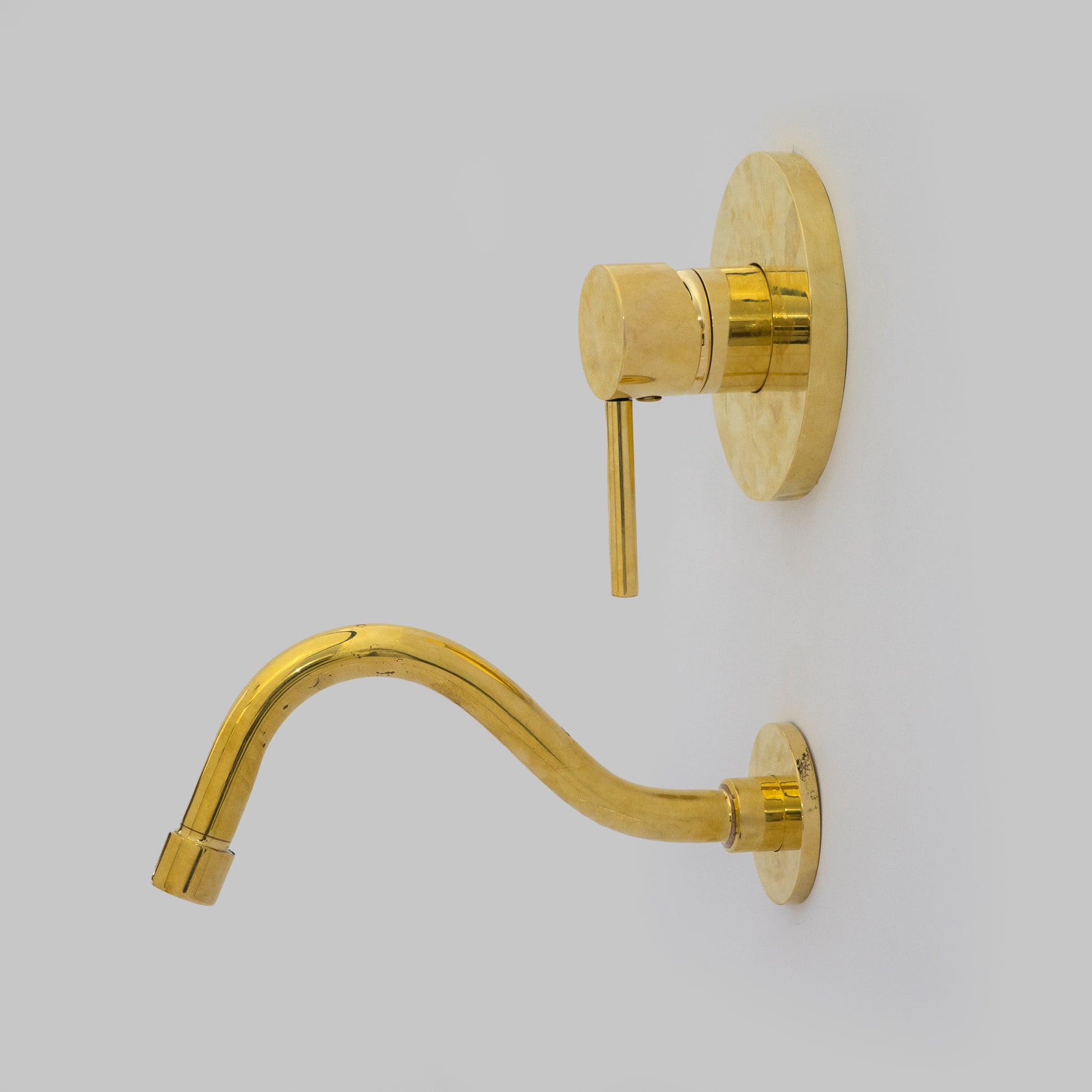 Antique Brass Tub Filler, Wall Mount Solid Brass Tub Faucet