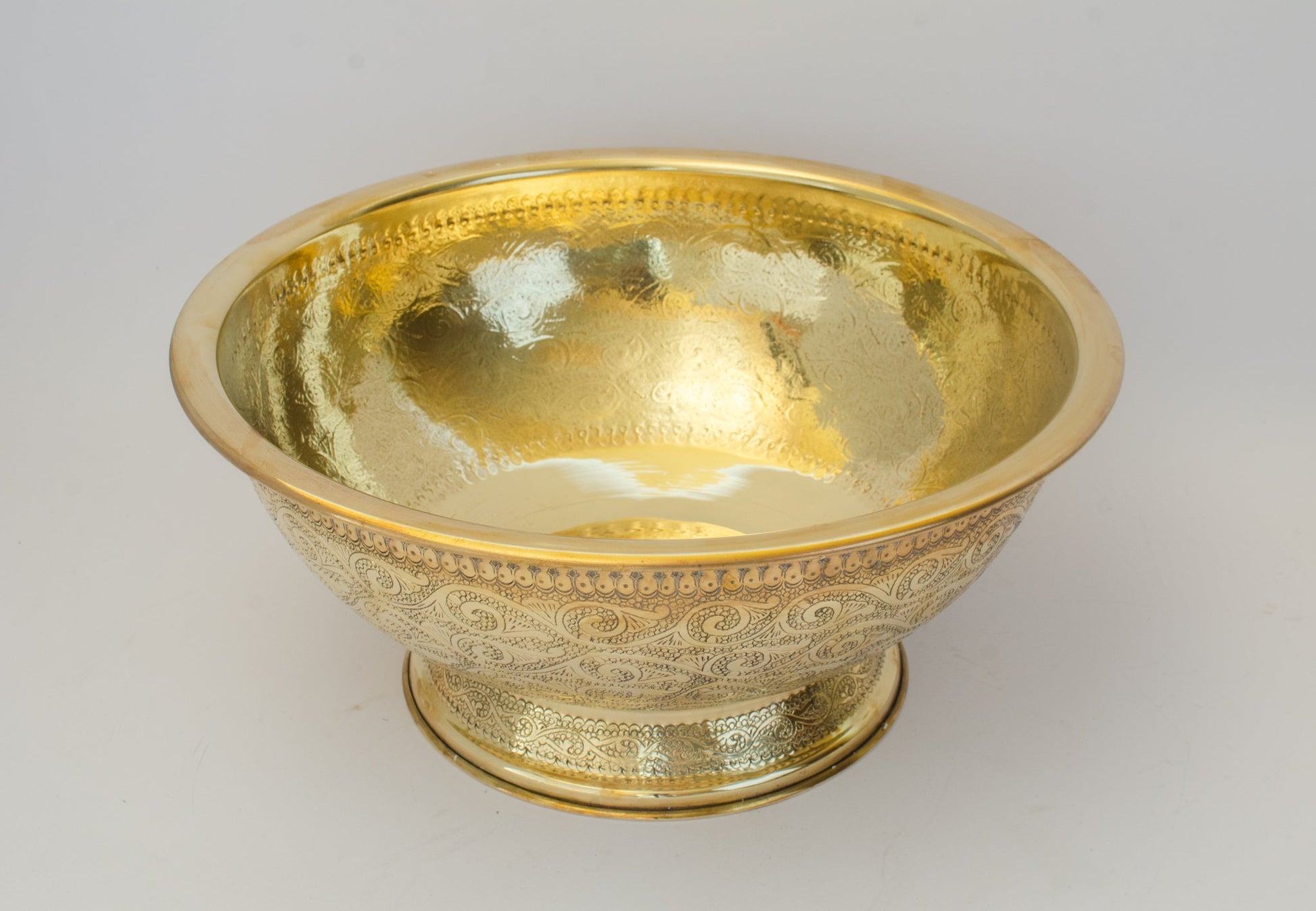 Antique Brass Bowl Vessel Sink Engraved Bathroom Vanity Basin, Gold Vintage Engraved Sink - Insideast