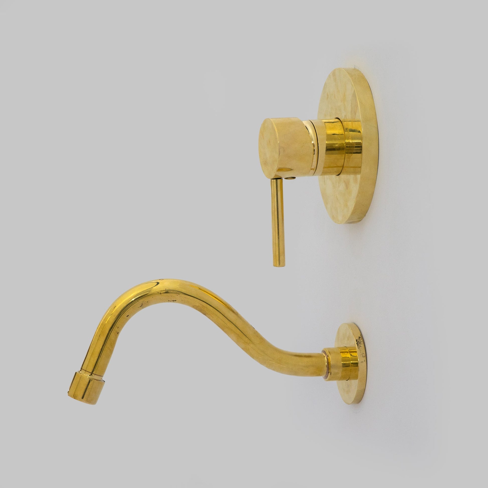 Antique Brass Tub Filler, Wall Mount Solid Brass Tub Faucet - Insideast