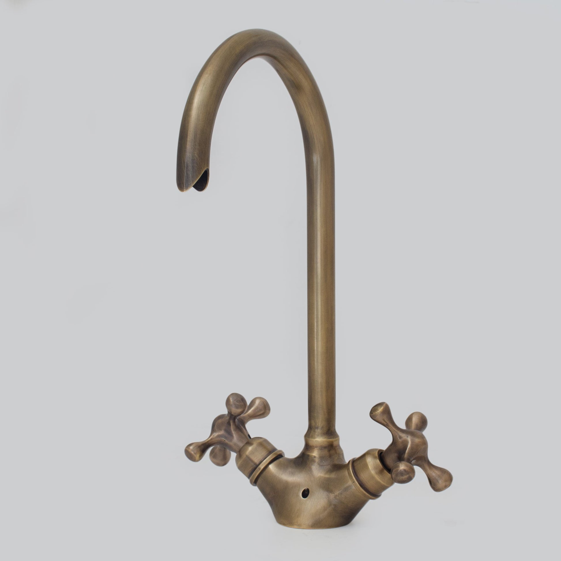 Antique Bronze Single - Hole Bathroom Faucet | Oil Rubbed Finish - Insideast
