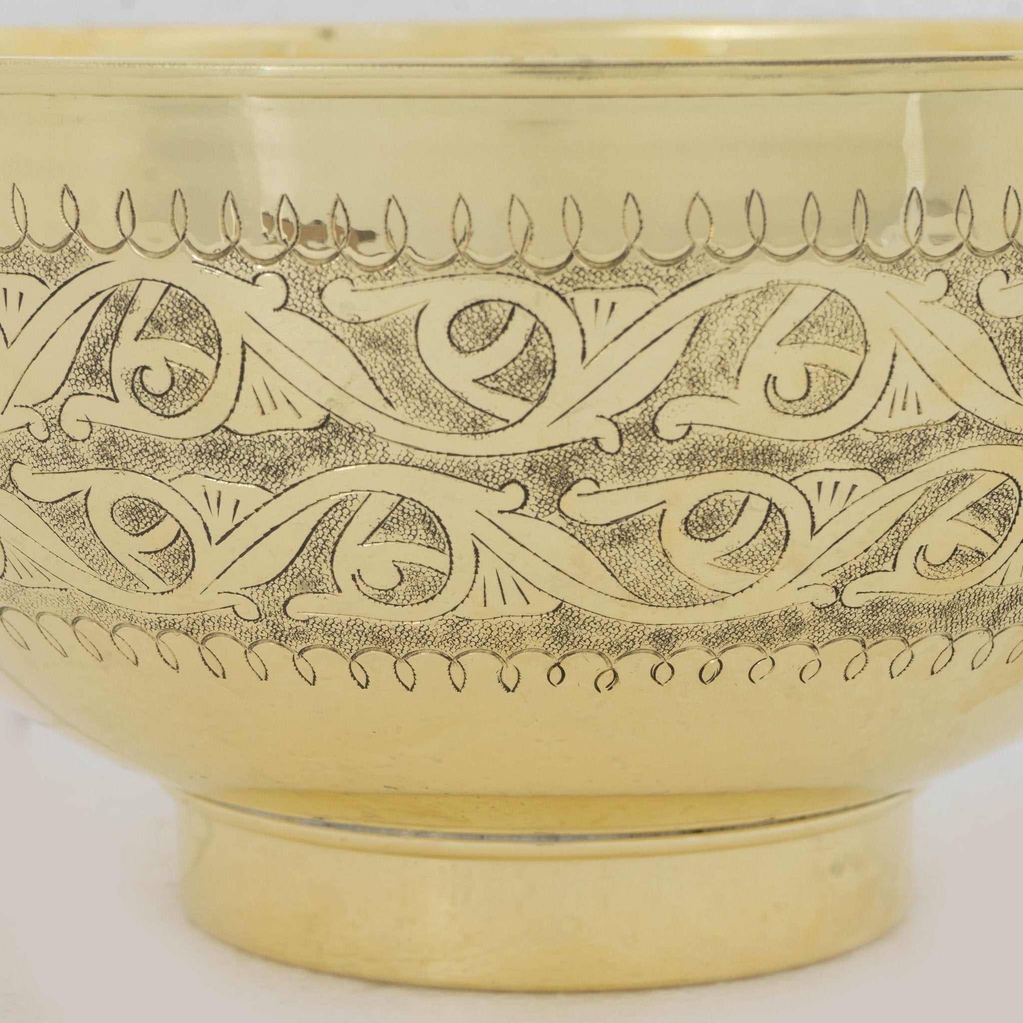 Brass Bathroom Sink, Bowl Vessel Sink, Vanity Basin Sink, Hand Hammered and Hand Engraved - Insideast