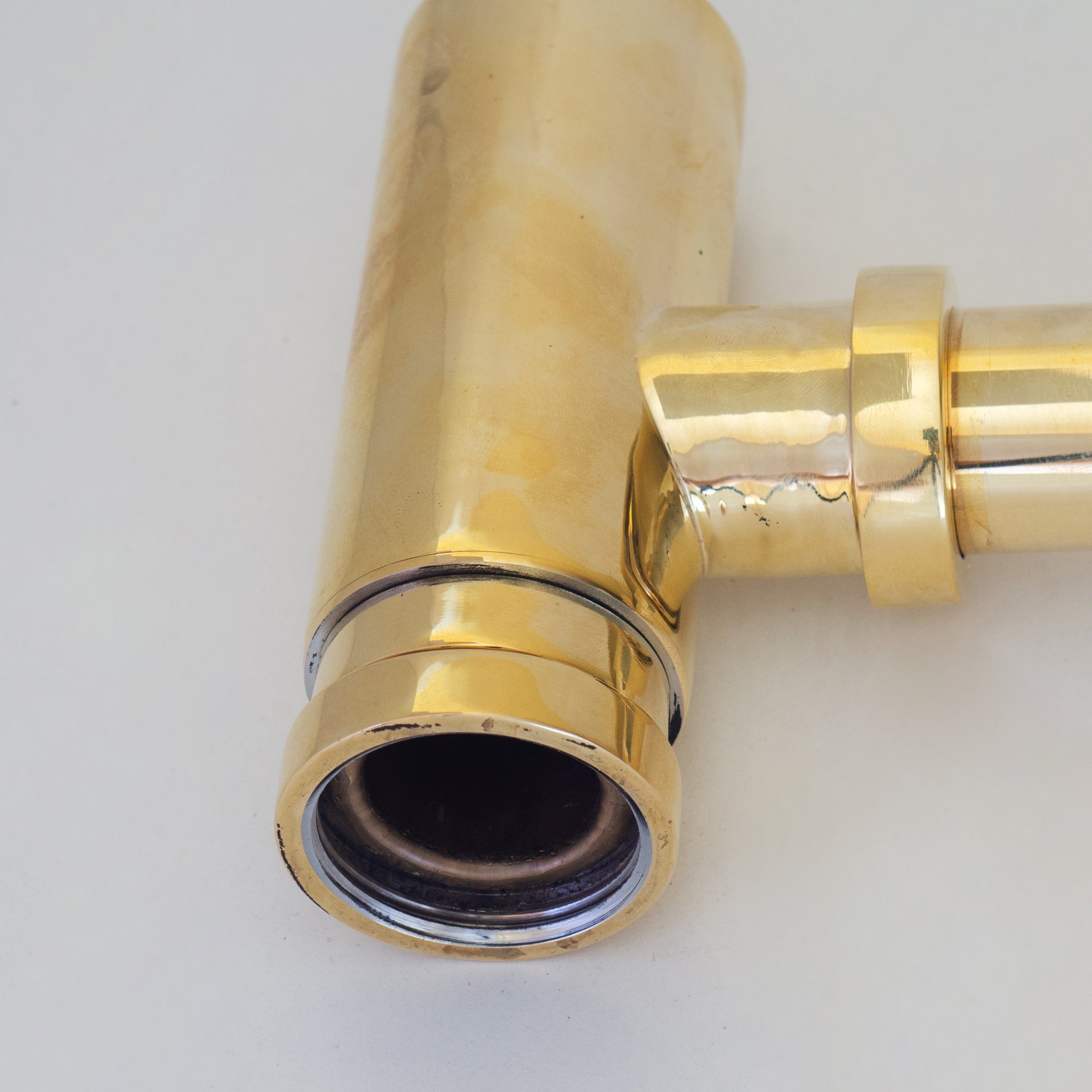 Round Solid Brass Bottle P - Trap & Push - Up Drain - Insideast