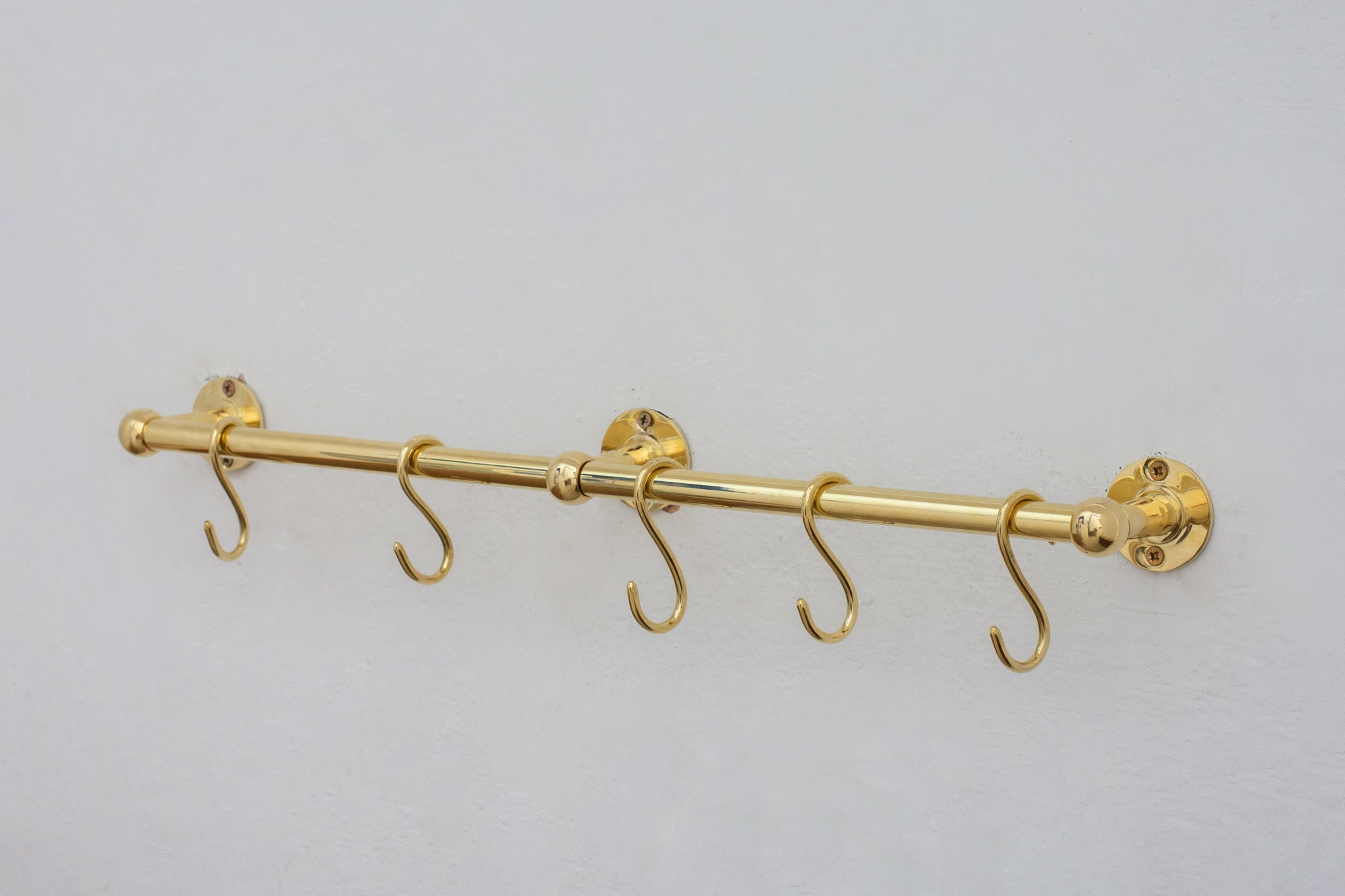 Brass Pot Rail – Side View