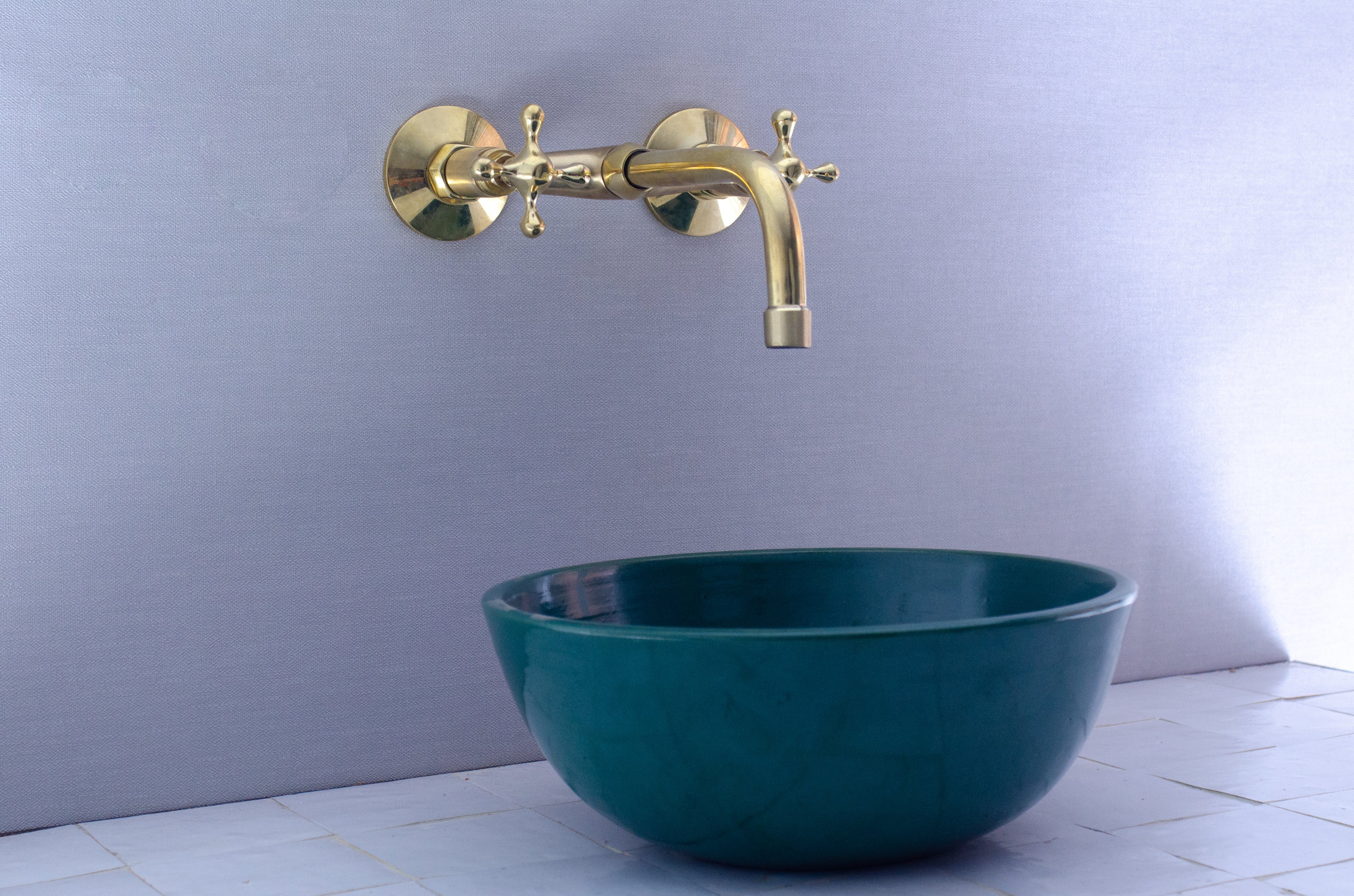 wall mount brass faucet