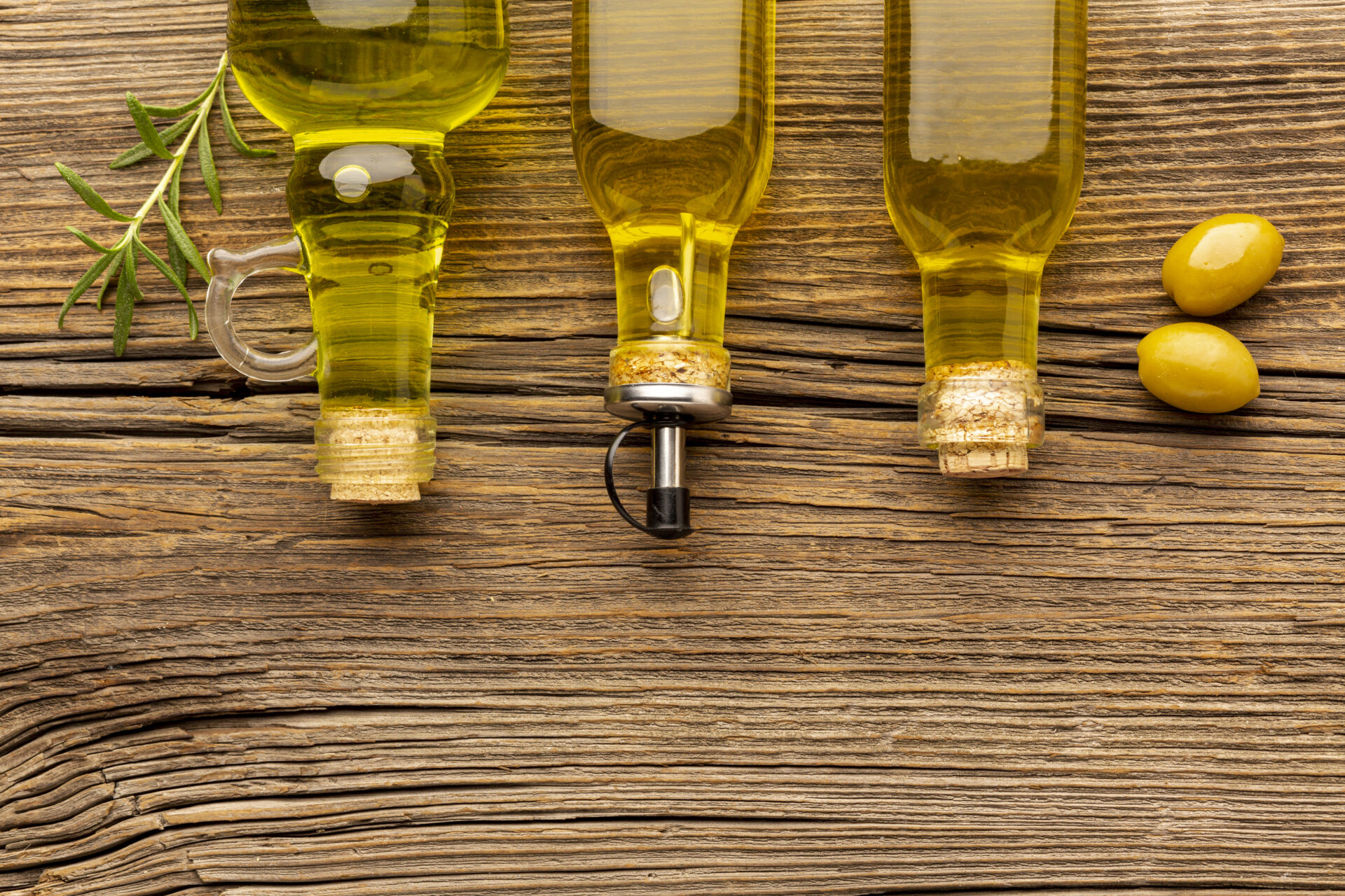 Olive Oil and Vinegar to clean Brass